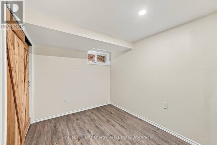 286 Gliddon Avenue — photo 33 of 40