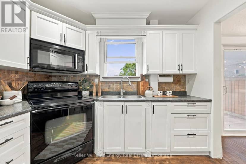 286 Gliddon Avenue, Oshawa, photo 4