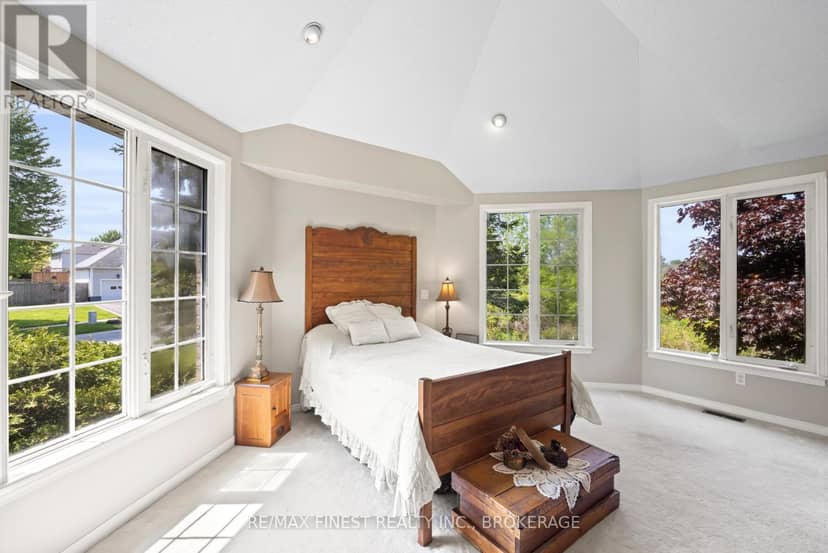 941 Malvern Terrace — photo 19 of 40