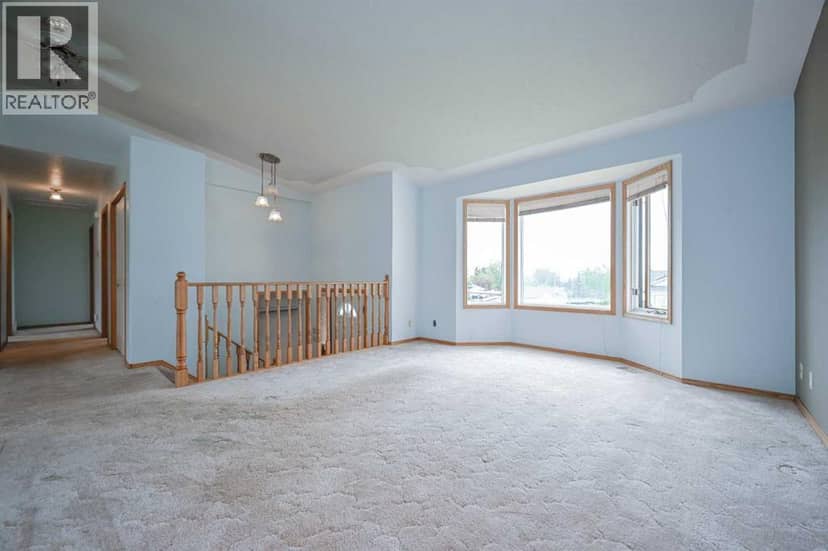 902 Birch Street, Beaverlodge, photo 6