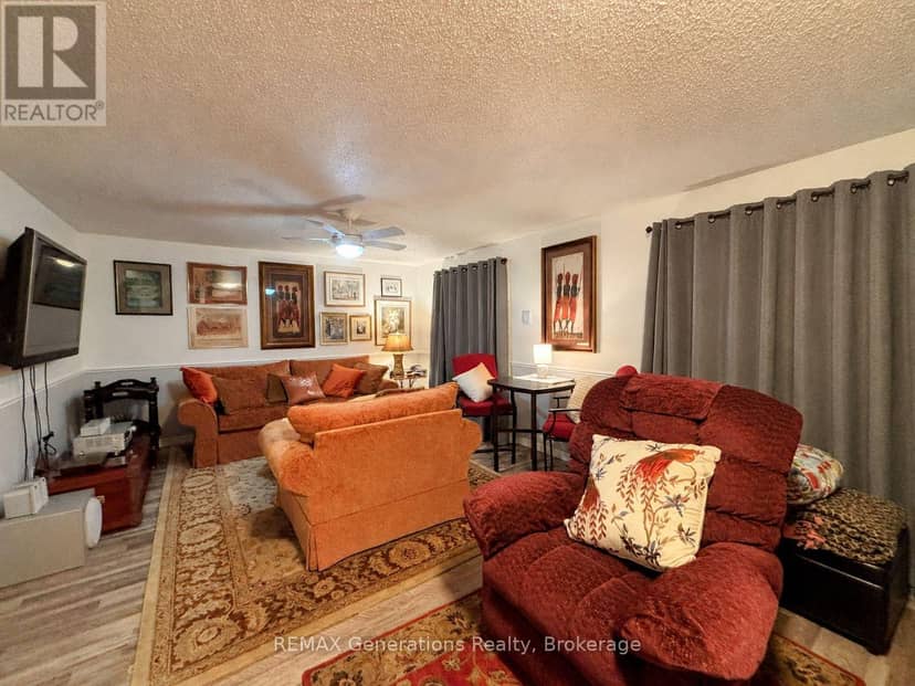 3 Cedar Walk — photo 18 of 40