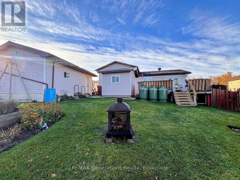 3 Cedar Walk — photo 38 of 40