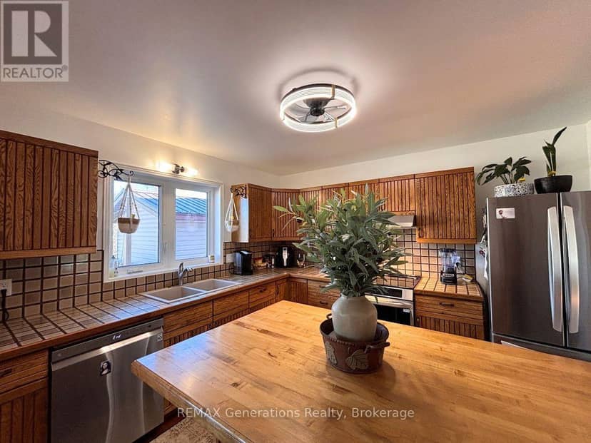 3 Cedar Walk, Marathon, photo 7