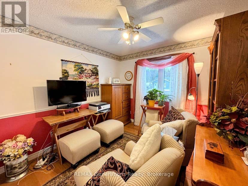 3 Cedar Walk, Marathon, photo 8