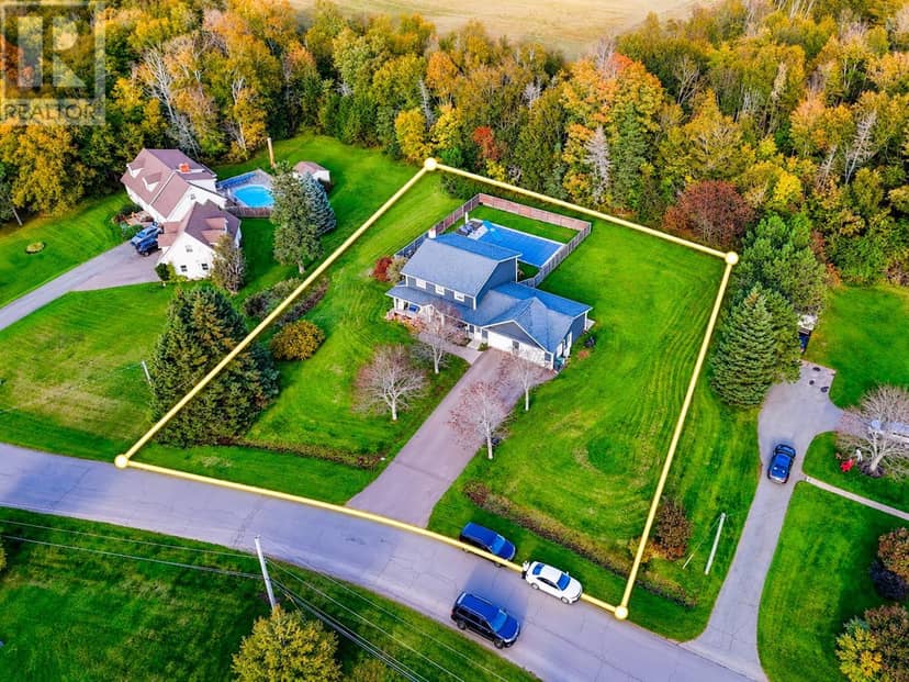 45 Earl Drive, Stratford, photo 2