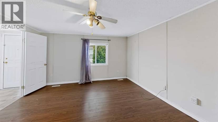 145 Greenwich Lane — photo 18 of 31