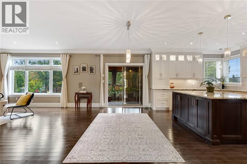 213 DEER RIDGE Drive — photo 10 of 37