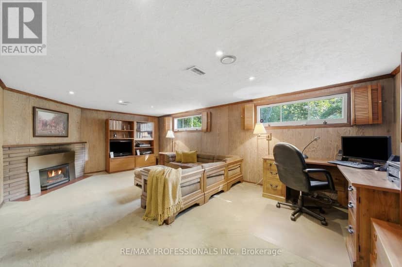 15 Hartfield Court — photo 32 of 40
