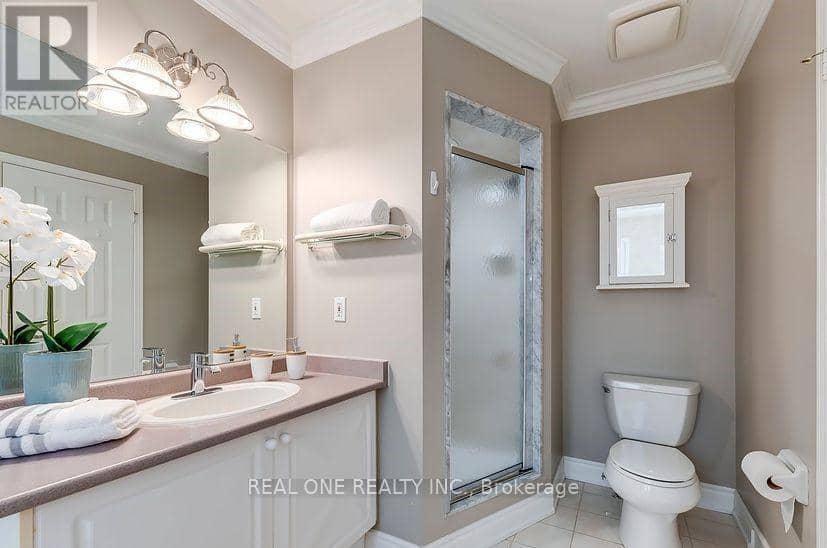 2093 Shorncliffe Boulevard — photo 21 of 31