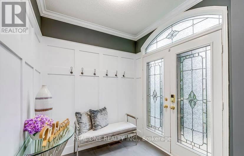 2093 Shorncliffe Boulevard, Oakville, photo 3