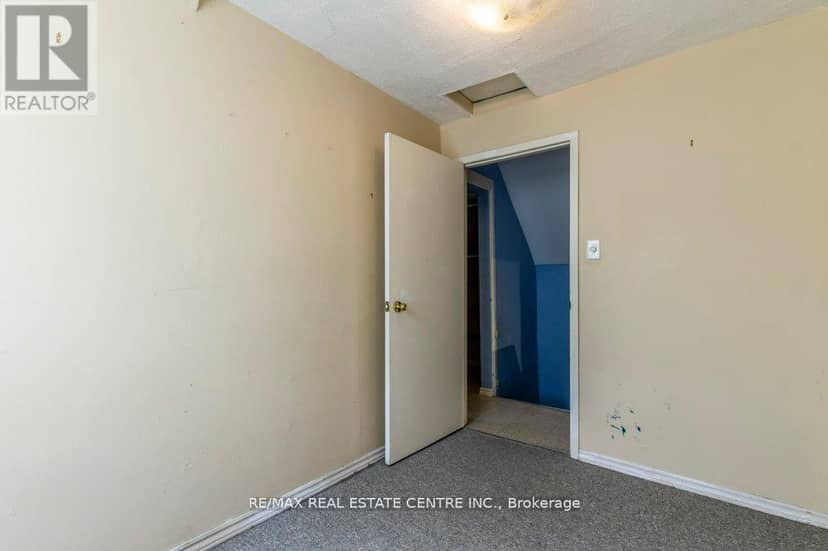 215-217 Queen Street — photo 25 of 40