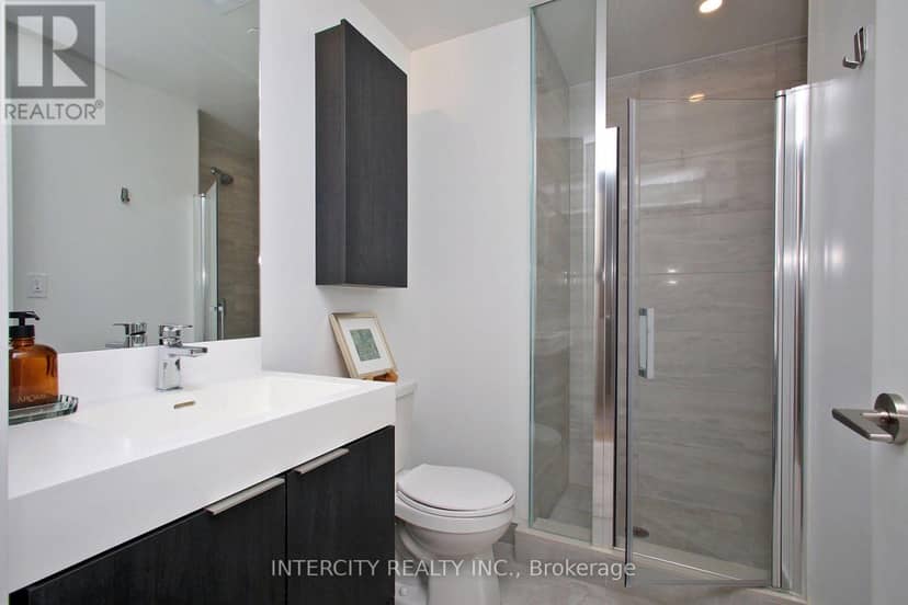 1201 - 3100 Keele Street — photo 19 of 38