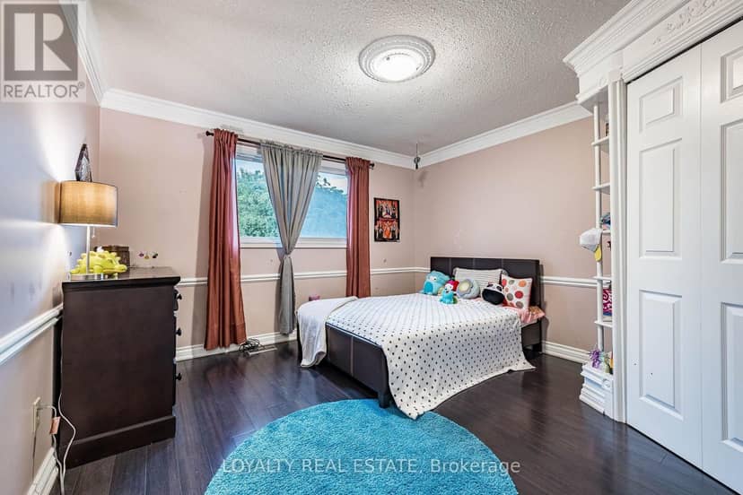 52 Newcastle Crescent — photo 20 of 26
