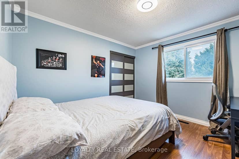 52 Newcastle Crescent — photo 21 of 26