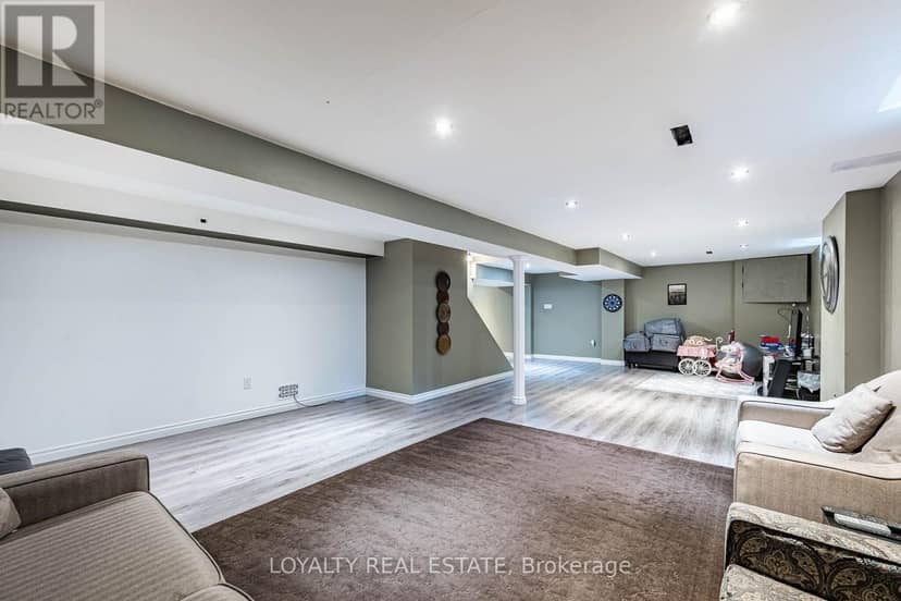 52 Newcastle Crescent — photo 23 of 26