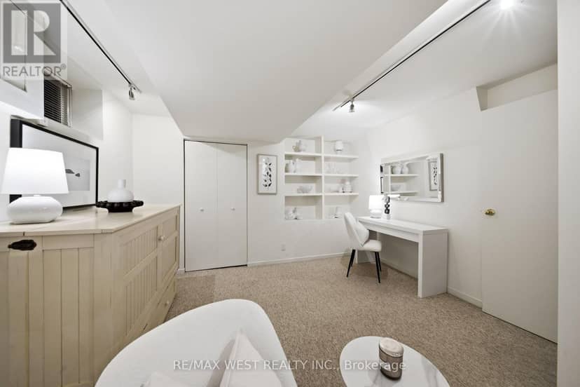 209 Clendenan Avenue — photo 20 of 29
