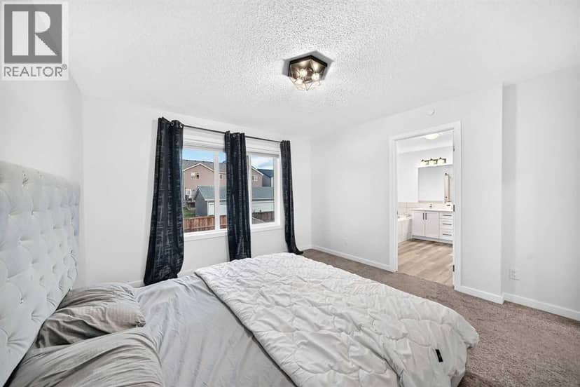 46 Lucas Heights NW — photo 17 of 40