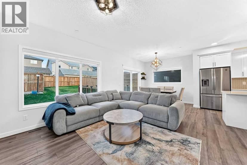46 Lucas Heights NW, Calgary, photo 8
