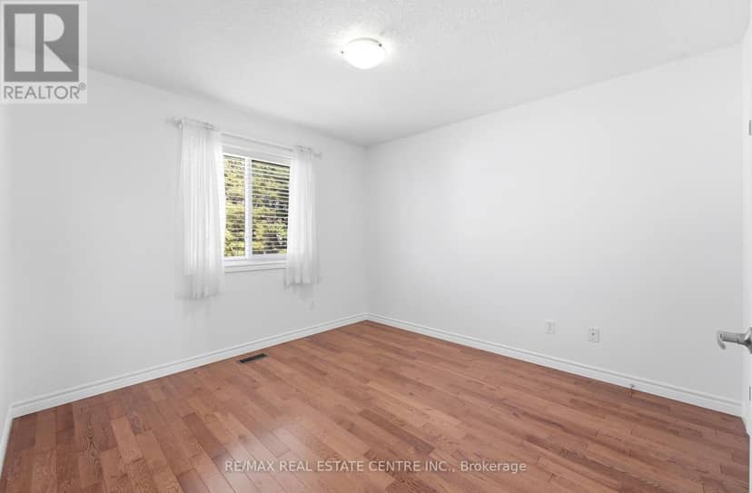 83 Yates Avenue — photo 18 of 32