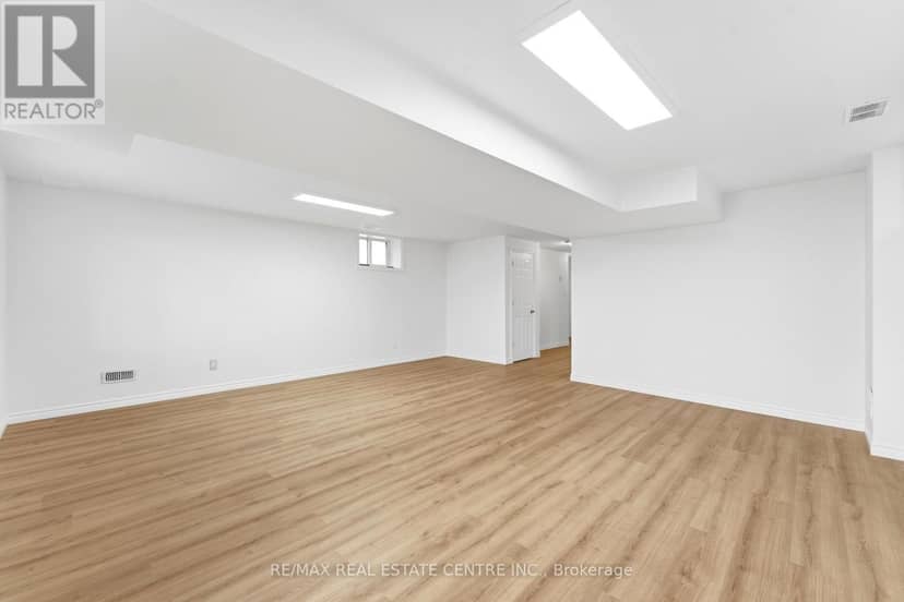 83 Yates Avenue — photo 25 of 32