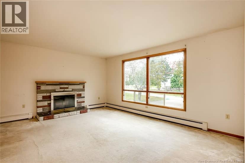 118 Myles Avenue — photo 17 of 40
