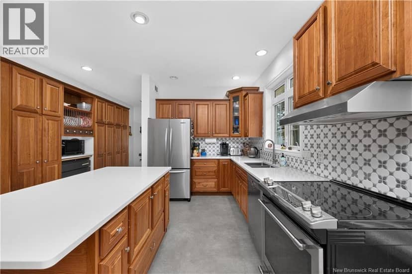 28 Church Hill Road — photo 14 of 40