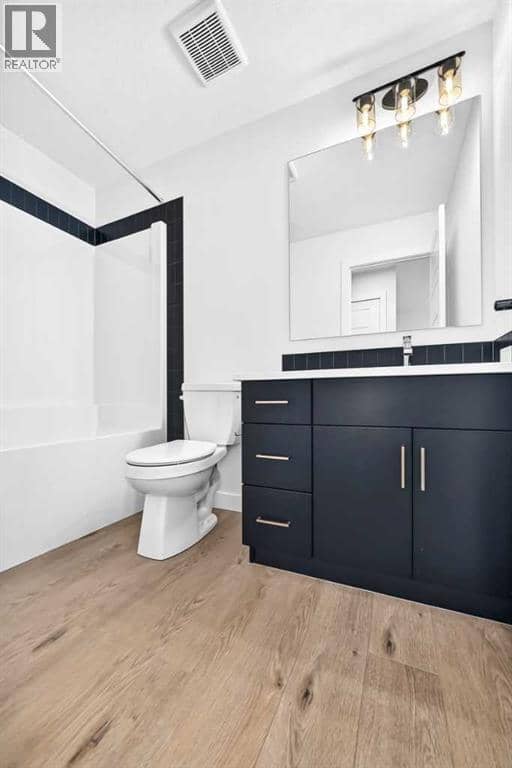 182 Lanark Gate SE — photo 20 of 25