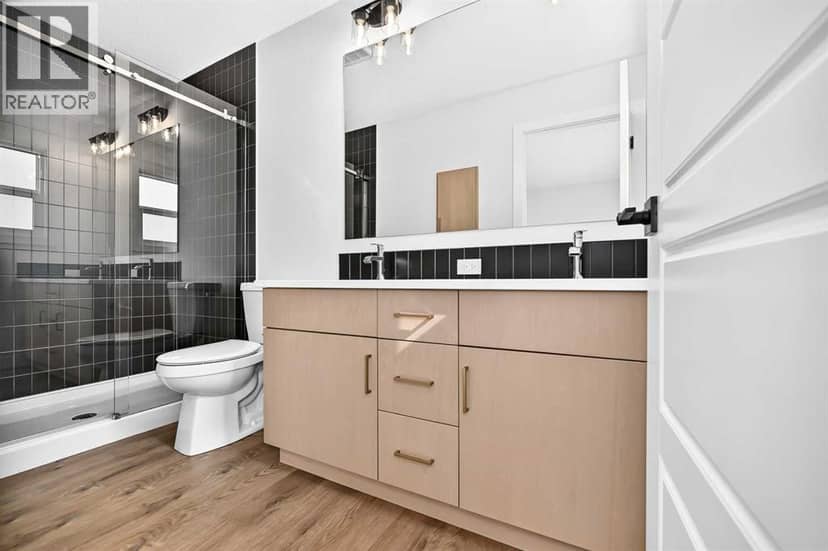 182 Lanark Gate SE — photo 21 of 25