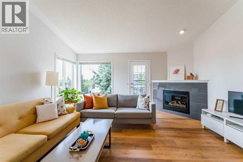 76 Sierra Morena Green SW — photo 13 of 36