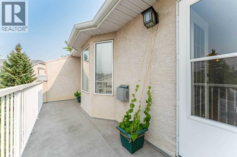 76 Sierra Morena Green SW — photo 22 of 36