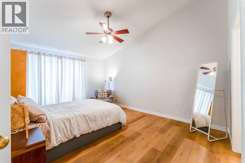 76 Sierra Morena Green SW — photo 16 of 36