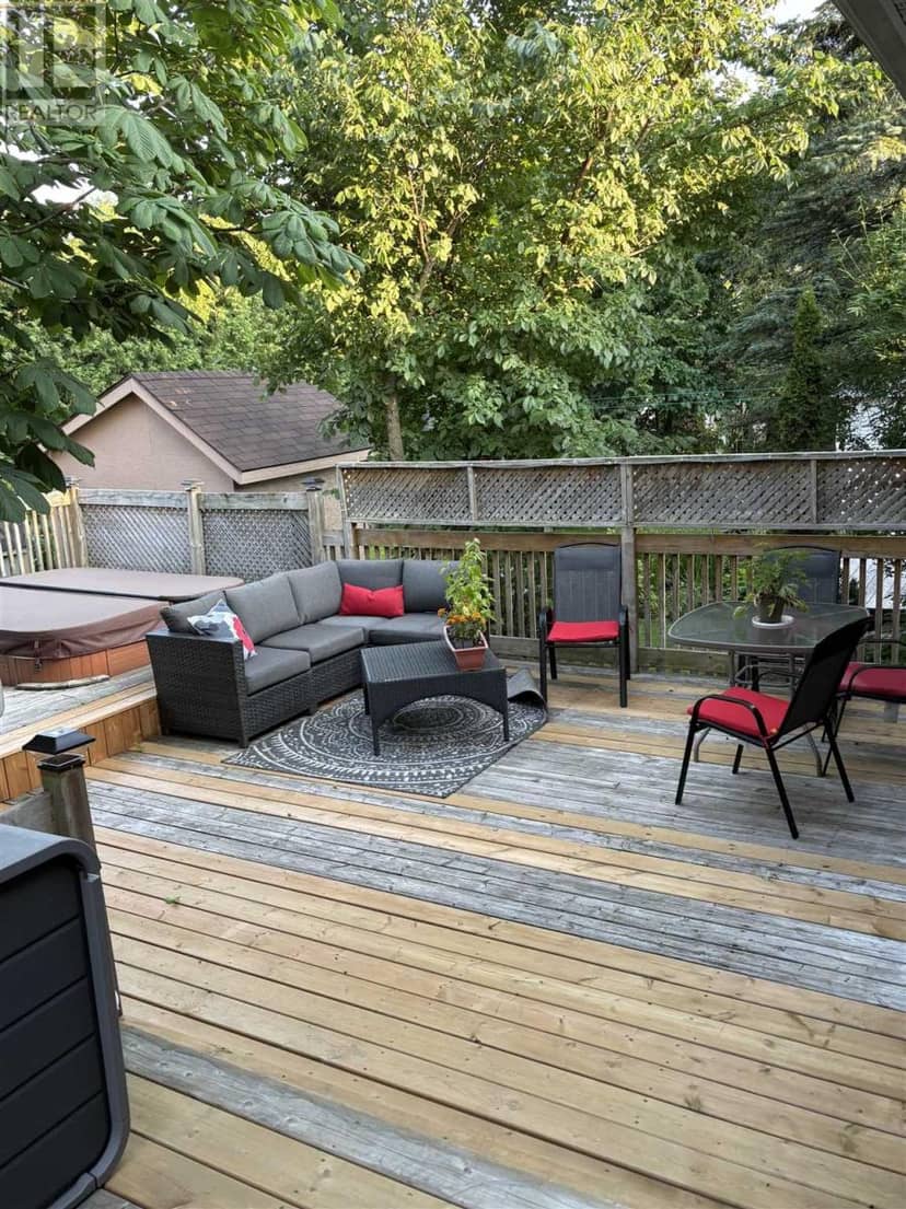 130 McGregor AVE — photo 32 of 37