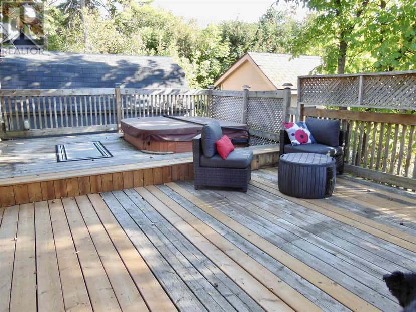 130 McGregor AVE — photo 33 of 37