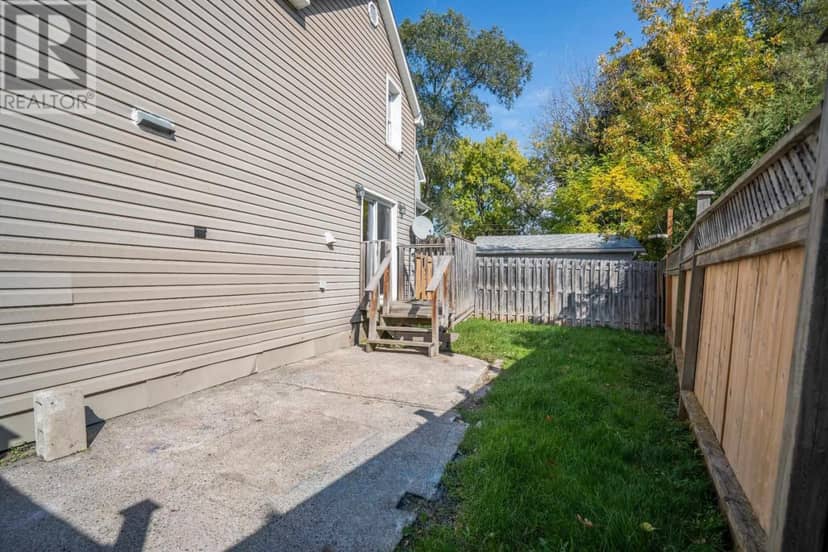 332 Bruce ST — photo 23 of 24
