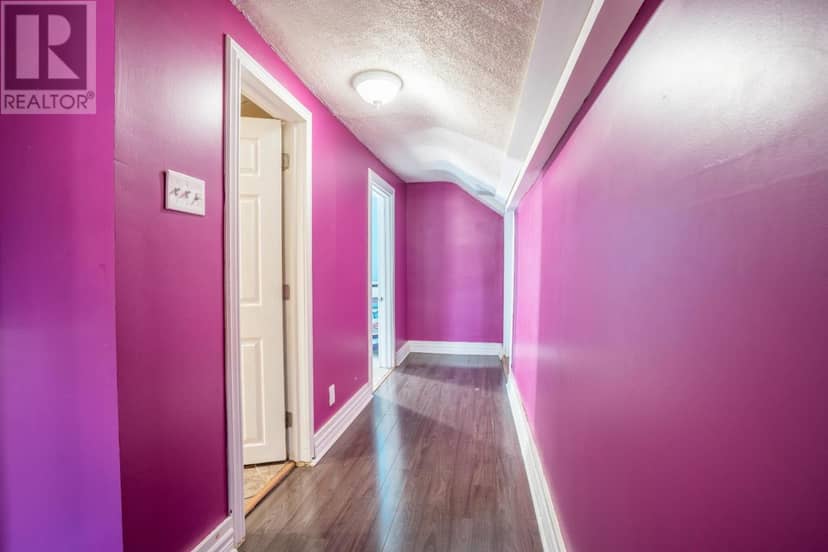 332 Bruce ST — photo 6 of 24