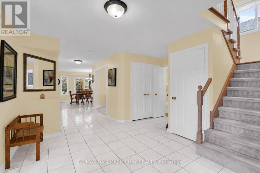 6 Whispering Pine Place, Barrie, photo 6