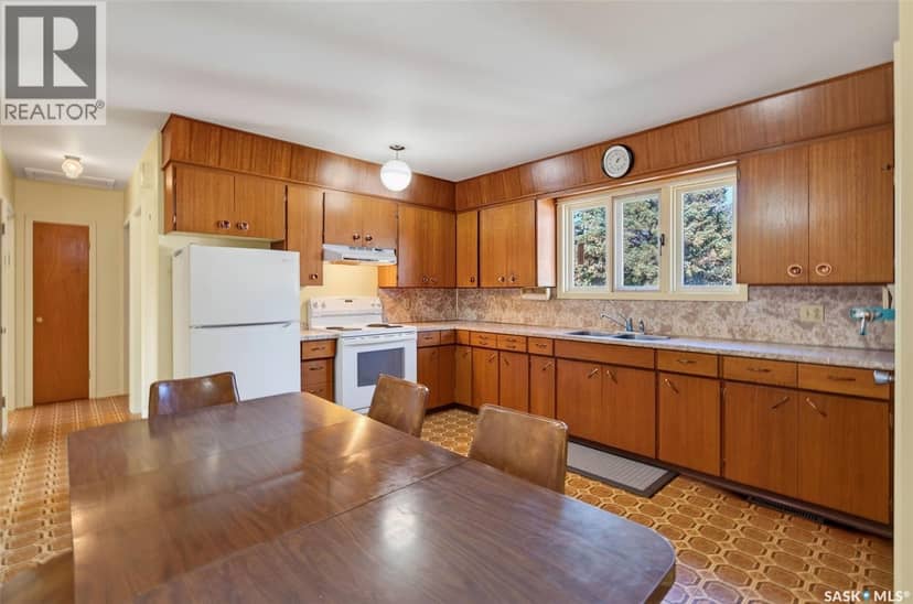 214 Burns AVENUE W, Melfort, photo 8