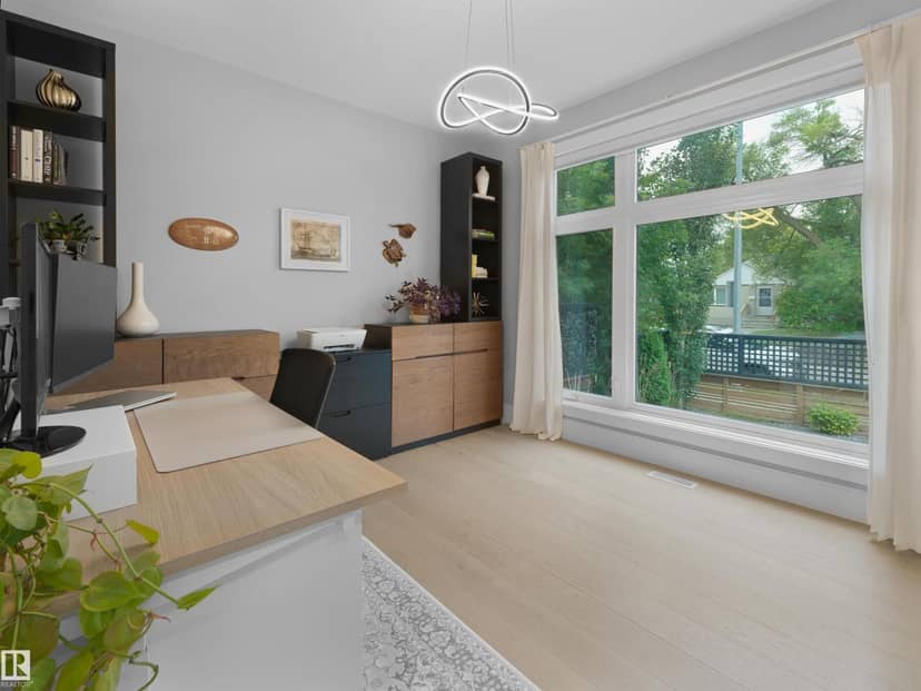 10926 72 AV NW — photo 13 of 40