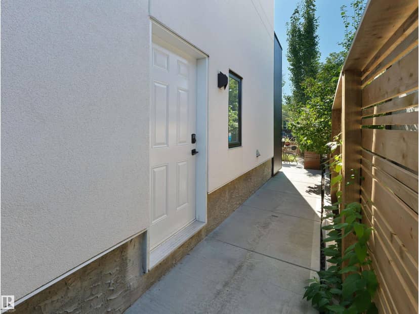 10926 72 AV NW — photo 40 of 40