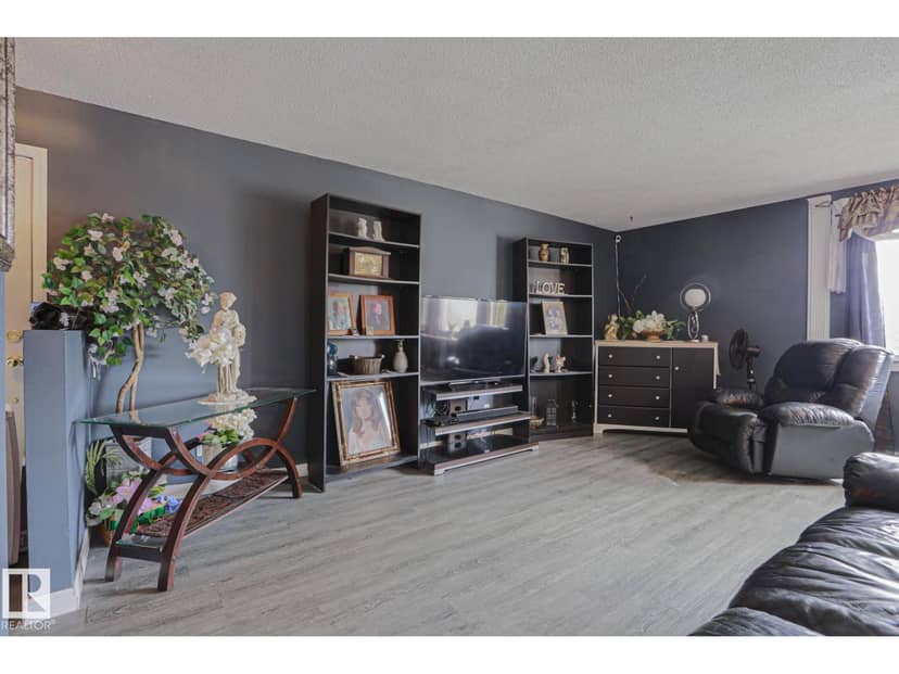11440 144 AV NW — photo 15 of 40
