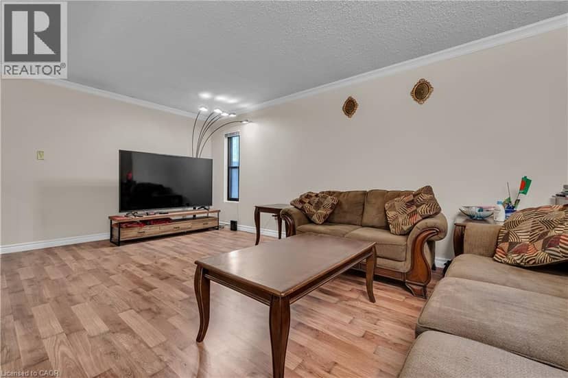 45 MARKSAM Road Unit# 121 — photo 15 of 38