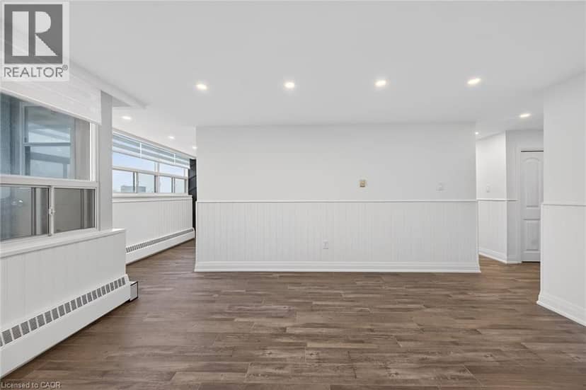 212 KERR Street Unit# 702 — photo 11 of 40