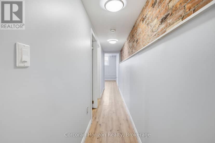 1539-1547 Barton Street E — photo 16 of 26