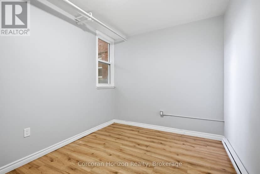 1539-1547 Barton Street E — photo 21 of 26