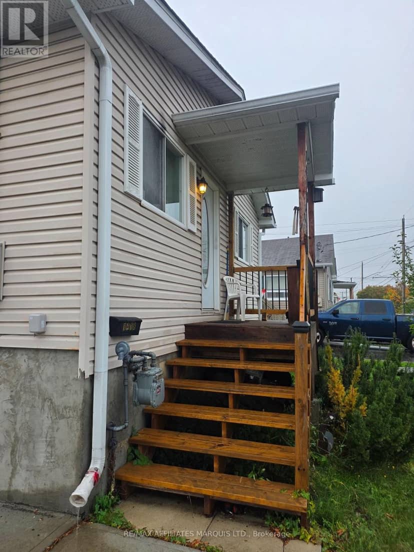 1418 Cumberland Street, Cornwall, photo 3