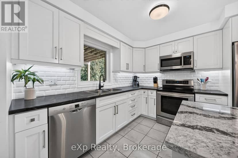 67A Raymond Street — photo 16 of 40