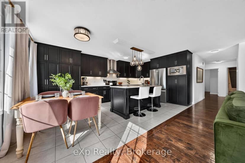 67A Raymond Street, Guelph, photo 2