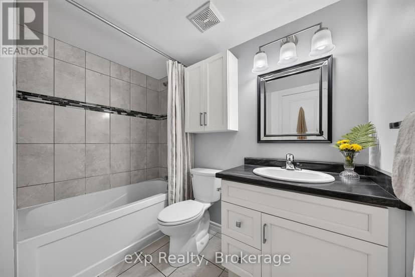 67A Raymond Street — photo 21 of 40