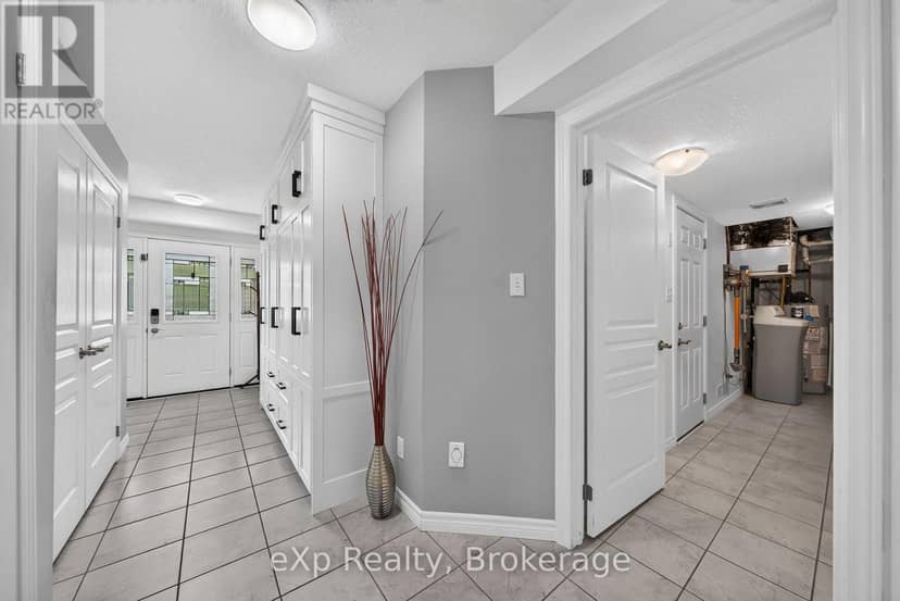 67A Raymond Street — photo 22 of 40