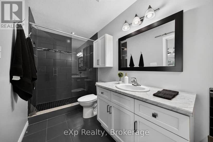 67A Raymond Street — photo 31 of 40